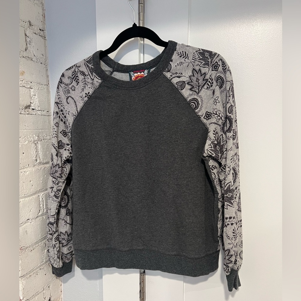 Johnny Was Floral Wanders Bishop Sleeve sweatshirt/sweatpants set, S (2 piece)